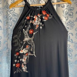 Peck and Peck Embroidered Flower and Bird Tank top.